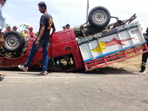 Dos Muertos Y Doce Heridos En Accidente De Tránsito En La Vía