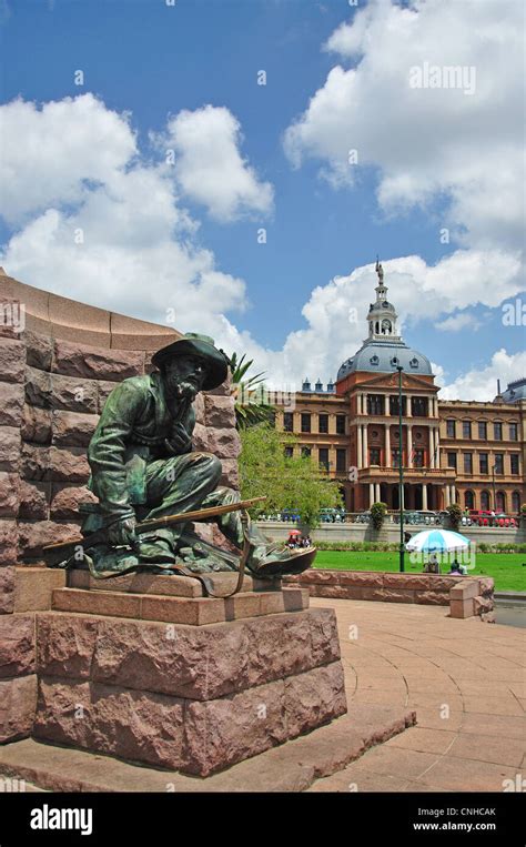 Paul Kruger Statue Church Square Kerkplein Pretoria Gauteng