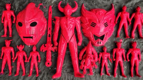 Membersihkan Mainan Ultraman Zero Ginga Taiga Blazar Dyna Belial Bima X