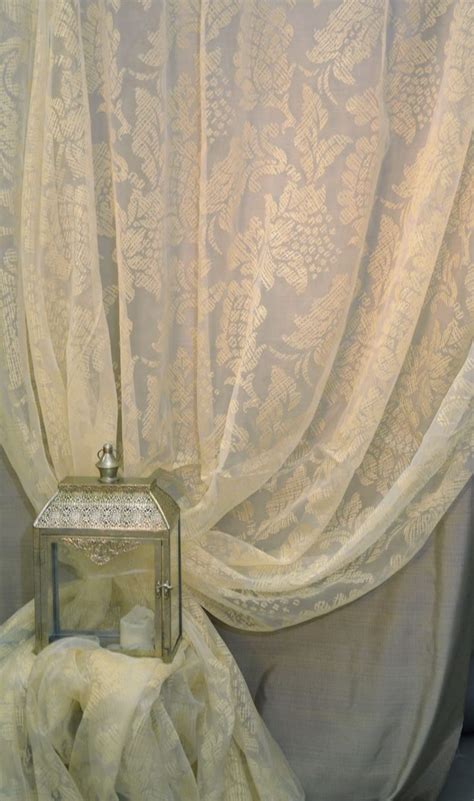 Бежевая золотистая Тюль с классическим рисунком Ткань Lasto