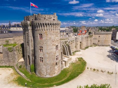 L histoire de Dinan en 3 min 7 Château de Dinan