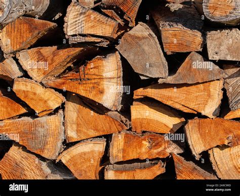 Stack Of Firewoods Hi Res Stock Photography And Images Alamy