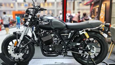 GPX Legend 250 Neo Retro Roadster Breaks Cover