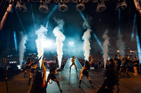 Rita Ora Sexy Body Saga Festival Steamy Performance Hot Celebs Home