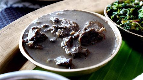 VIDEO: Traditional Assamese Thali with Fish, Pigeon and Mutton + Temple Visit | Guwahati, Assam ...