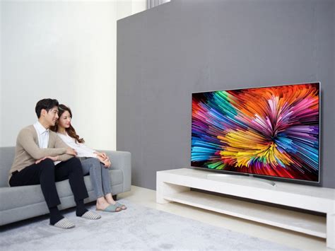 CES TV Battle: LG Introduces New 4K TV Series with "Nano Cells"