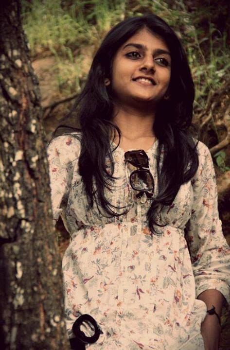 Hot Sexy Gabriella Natalie Charlton Bikini Pics