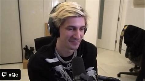 Extraemily Shows Xqc Her Swag Youtube