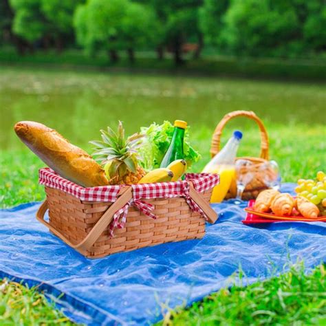 Yesland Picnic Basket Natural Woven Basket With Double Folding Handles