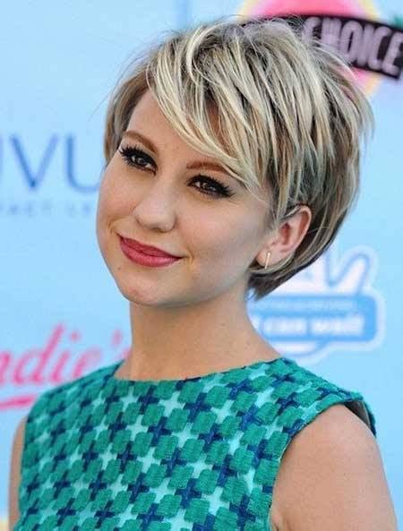 Flattering Short Hairstyles For Fat Faces