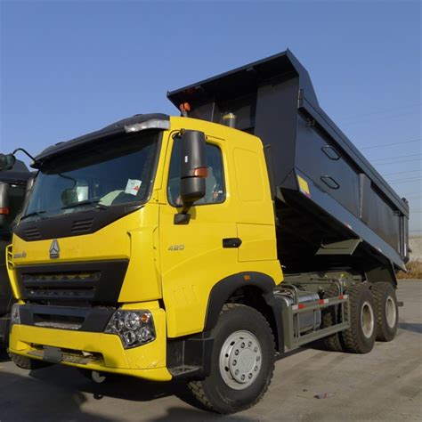 China SINOTRUCK HOWO Kerikil Dan Tambang A7 10 Wheeler 420HP Trak