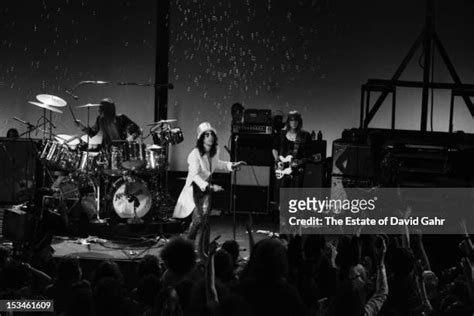 177 Alice Cooper 1972 Photos And High Res Pictures Getty Images