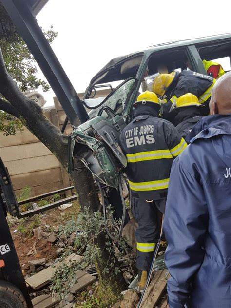 Taxi Crashes Into Tree Leaving 15 Injured Carletonville Herald