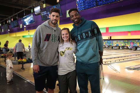 Hoops For Troops with Jeff Green and Georges Niang Photo Gallery | NBA.com