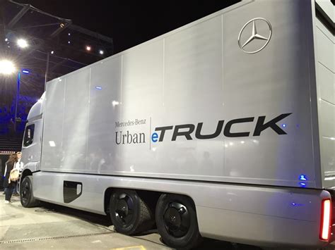 Urban eTruck Mercedes Benz começa a ser testado Lubes em Foco