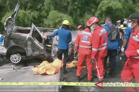 Detik Detik Kecelakaan Di Km Tol Jakarta Cikampek Hari Ini Mengerikan