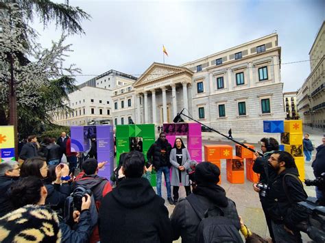 Esenciales On Twitter Estamos En La Puerta Del Congreso Para