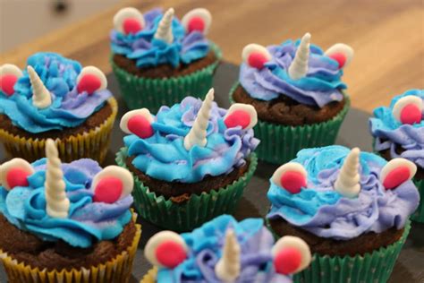 How To Make Easy Unicorn Cupcakes Video Erin Brighton