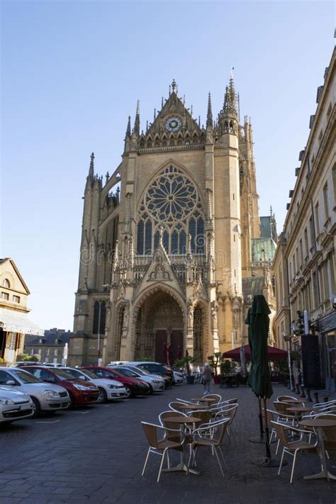 Arquitectura De La Catedral De Metz Foto De Archivo Imagen De