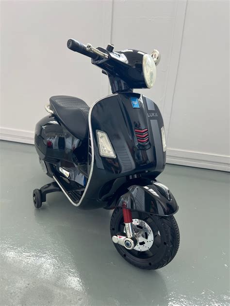 Vespa Scooty Electric Hobbies And Toys Toys And Games On Carousell
