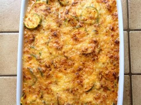 Gratin de courgettes à la béchamel sauce tomate Recette de Gratin de