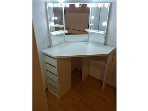 Coiffeuse D Angle Blanche Avec Led Et Tabouret 110 X 141 5 X 54 Cm