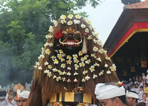 Asal Usul Barong Landung Dan Kisah Cinta Jayapangus Kang Cing Wie Dan