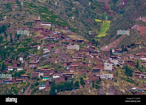 Village In The Sacred Valley In The Peruvian Andes Stock Photo Alamy