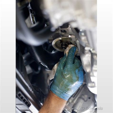 DIY Car Tutorials and Tips: DIY: Car Engine Oil Change