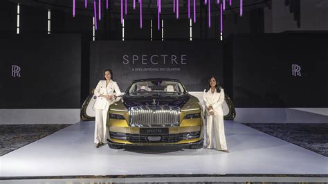 Simak Spesifikasi Mobil Listrik Ultra Mewah Rolls Royce Spectre Yang