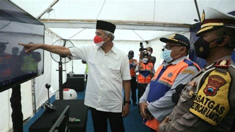 Libur Tahun Baru Gubernur Jateng Ganjar Minta Bupati Dan Wali Kota