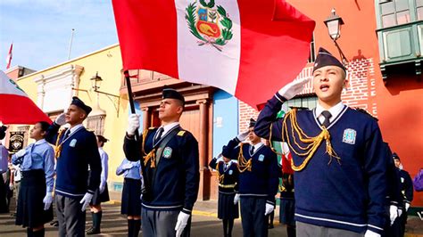 40 Instituciones Educativas juramentaron como Policías Escolares y