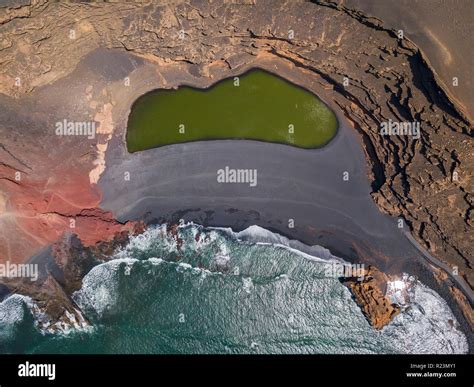 Vista A Rea De El Charco De Los Clicos Un Peque O Lago De Agua Salada