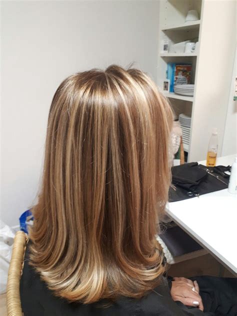 Pingl Par M V Sur Hair Color Cheveux Teints Coiffure Cheveux Mi