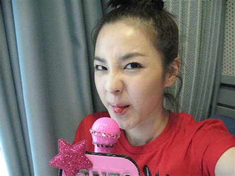 Foto-foto Cute Sandara Park 2ne1 ~ Dunia Hiburan Korea