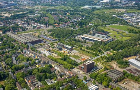 Bochum von oben Bürogebäude des Geschäftshauses Jahrhunderthaus in