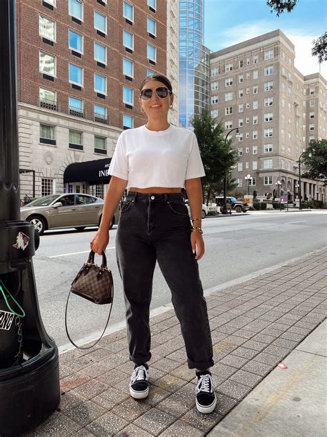 5 Ways To Wear Black Jeans For Summer The Rule Of 5