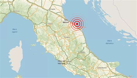 Scosse Di Terremoto Nelle Marche E Nel Centro Italia Treni Sospesi O