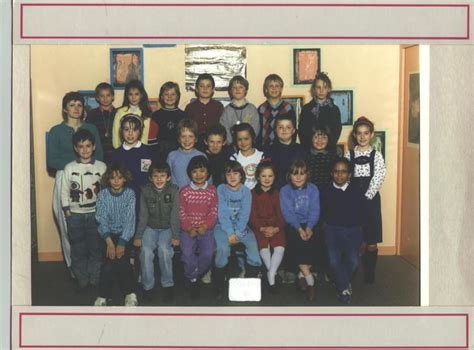 Photo De Classe CE2 De 1988 Ecole Jules Verne Saint Pierre Les Elbeuf