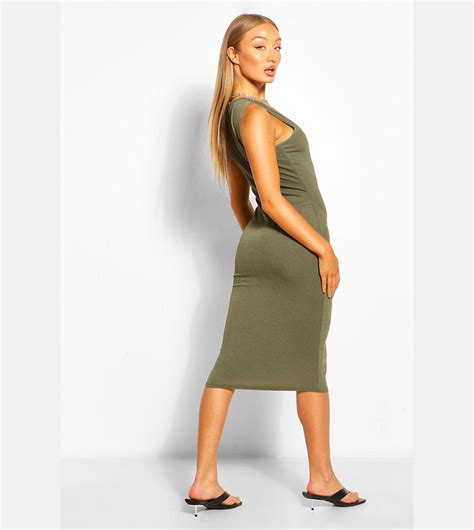 Buy Boohoo Basic Square Neck Bodycon Midi Dress In Mustard 6thstreet Kuwait