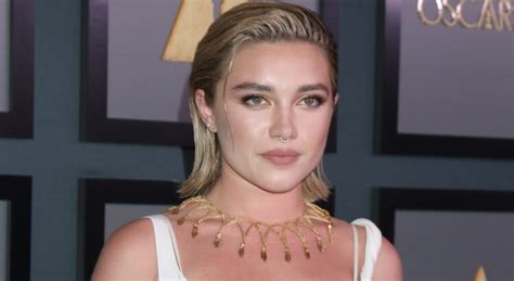 Florence Pugh Fait Sensation Dans Une Robe Transparente La Star De