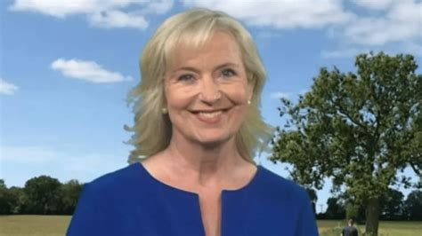 Bbc Breakfasts Carol Kirkwood Gorgeous In Blue As She Dons Figure