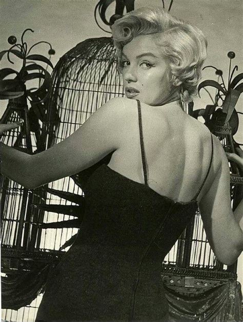 Pin By Tara Hazlett On Marilyn Monroe Forever Marilyn Monroe Fashion