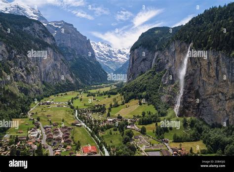 Lauterbrunnen Berna Suiza Fotograf As E Im Genes De Alta Resoluci N Alamy