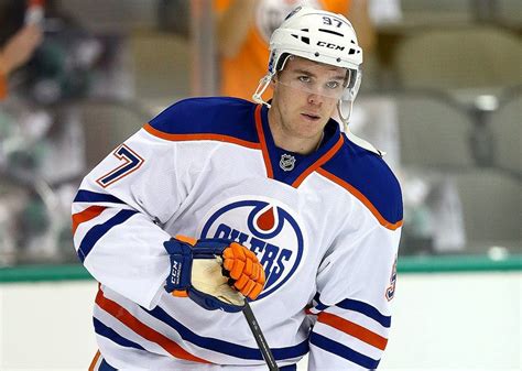 Connor Mcdavid 97 Oilers Hockey Nhl Players Hockey Arena