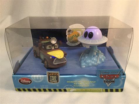 Disney Pixar Cars Toons Ufm Unidentified Flying Mater Alien New In