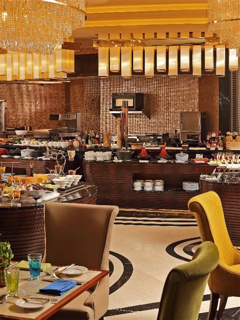 Sheraton Grand Pune Bund Garden Hotel Feast