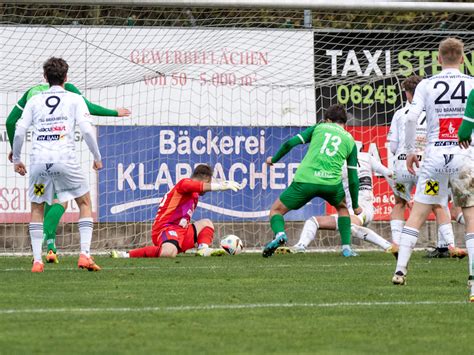 Gelbe Karten Zwei Tore Aber Kein Sieger Bei Hallein Gegen