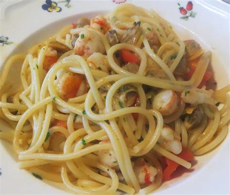 Spaghetti Con Gamberi E Vongole Ricette Della Nonna