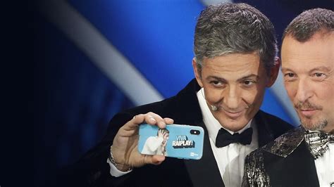 Sanremo 2024 Amadeus Svela I Duetti Delle Cover Chi Sono I Cantanti E